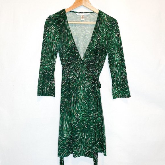 DVF 100% Silk Julian Mini Dress - Picture 7 of 8